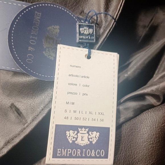 Women's soft leather jacket. - Picture 5 of 10